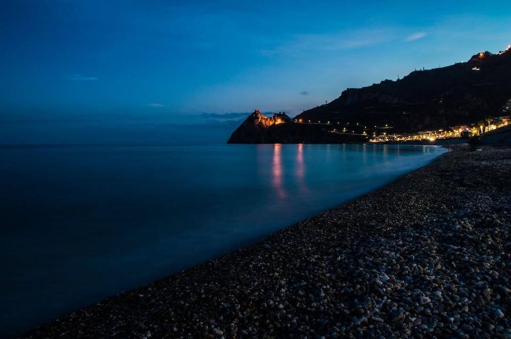 Hotel Donna Rosa Sant'Alessio Siculo Exterior photo