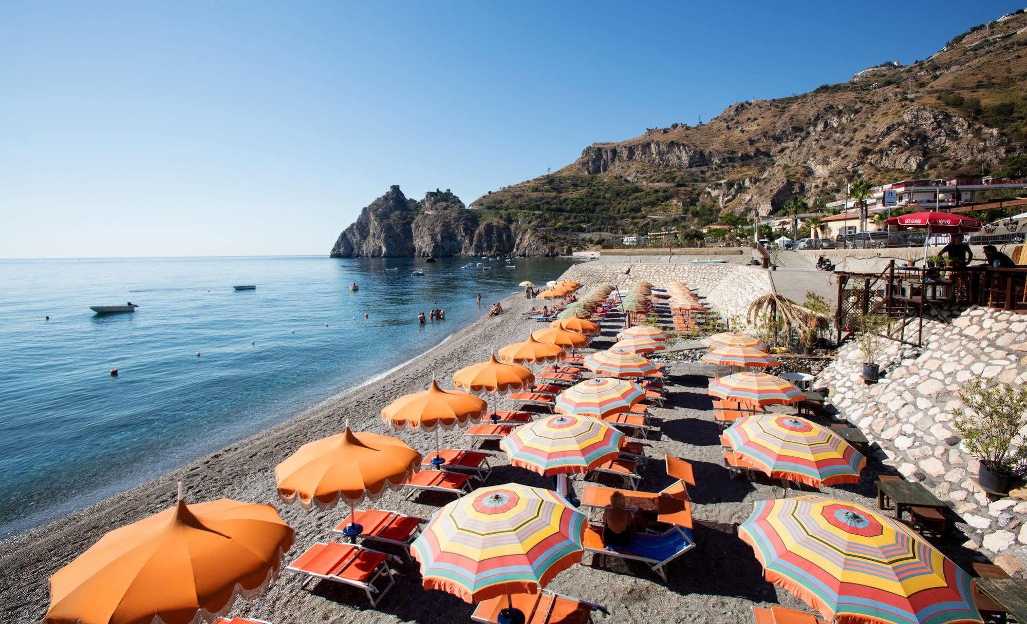 Hotel Donna Rosa Sant'Alessio Siculo Exterior photo